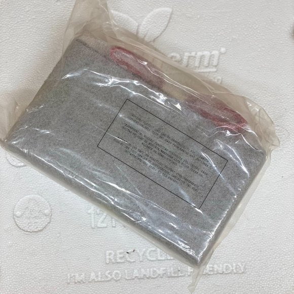 NWT Kate Spade Minnie Mouse Minnie Bow Clasp Clutch Crossbody - Picture 7 of 12